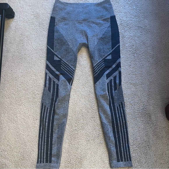 Alo Yoga Tempo Seamless Leggings Small - Picture 2 of 4